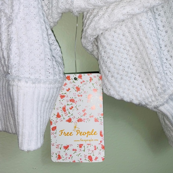 We The Free•Westend White Thermal Top NWT•Size SM - Picture 6 of 8